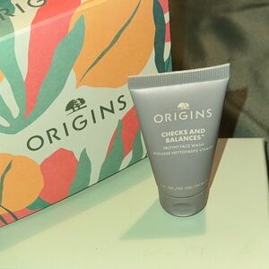 Origins Checks and Balances Face Wash, 30 ML.